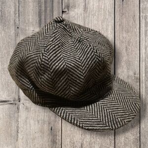 Herringbone Newsboy Cap - Gray & Black